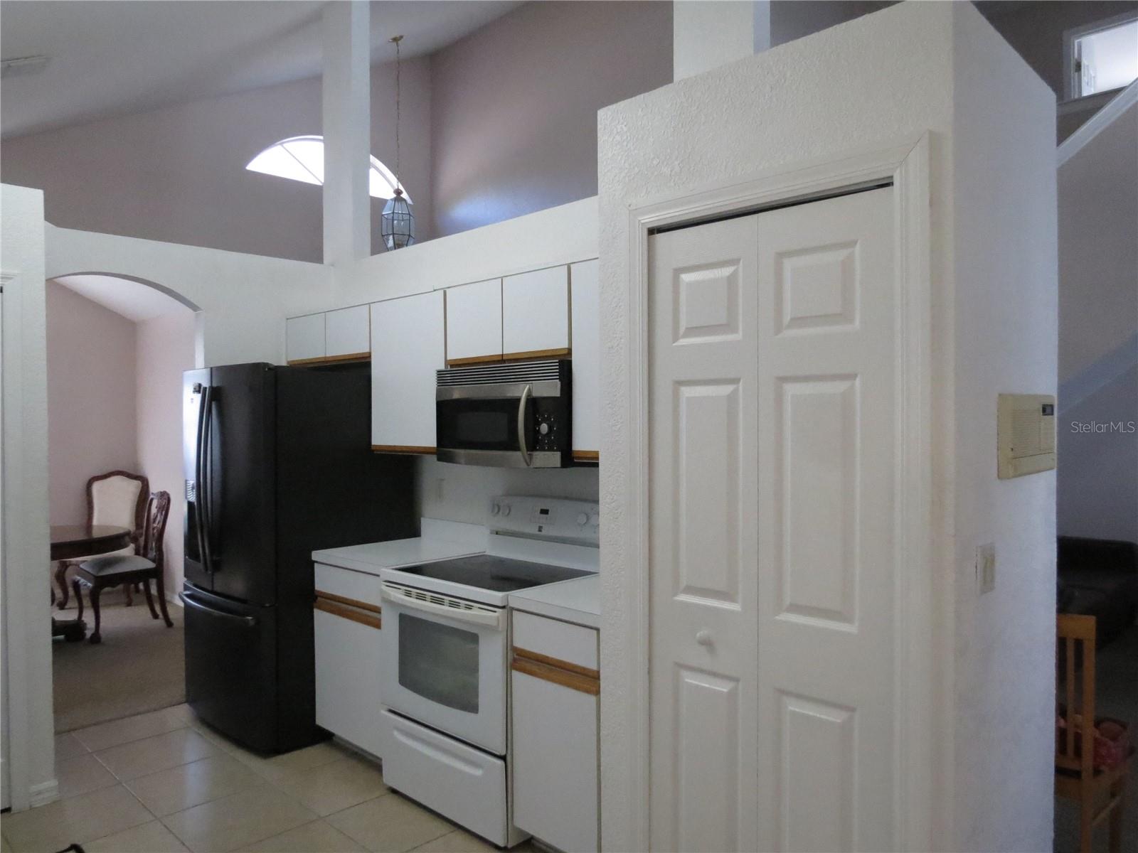 PINEWOOD COUNTRY ESTATES - Residential