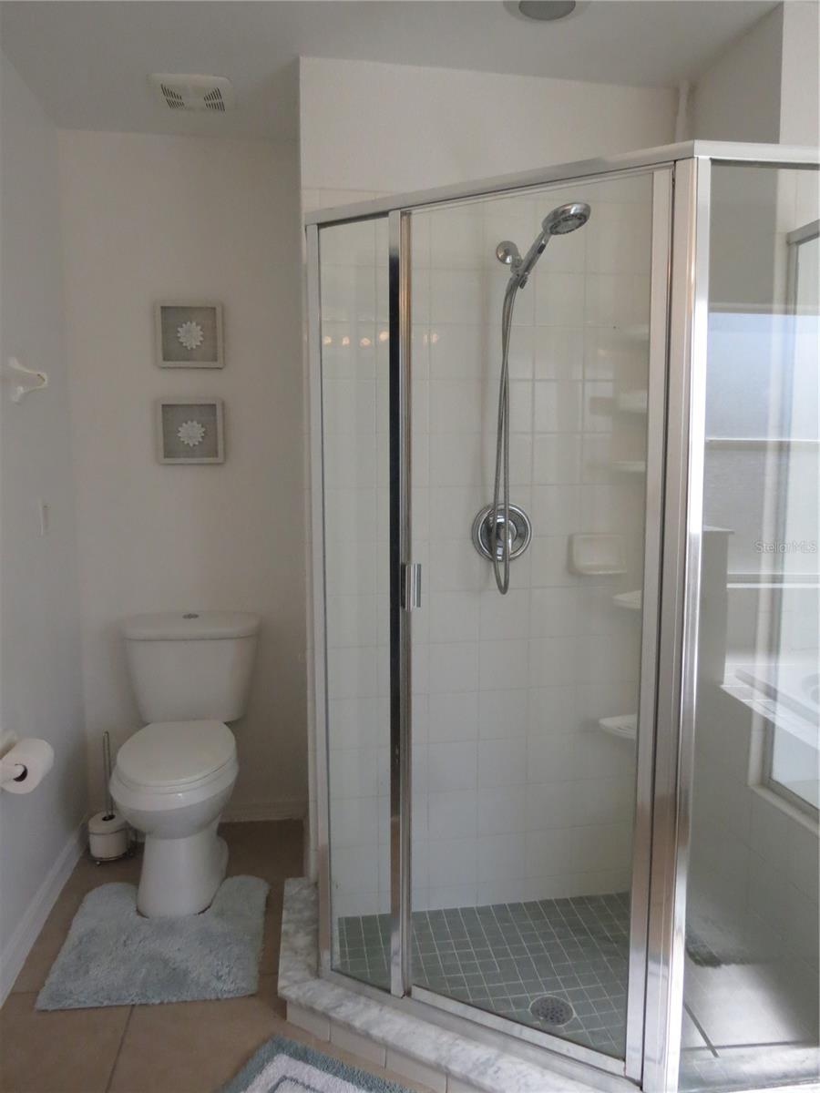 PINEWOOD COUNTRY ESTATES - Residential