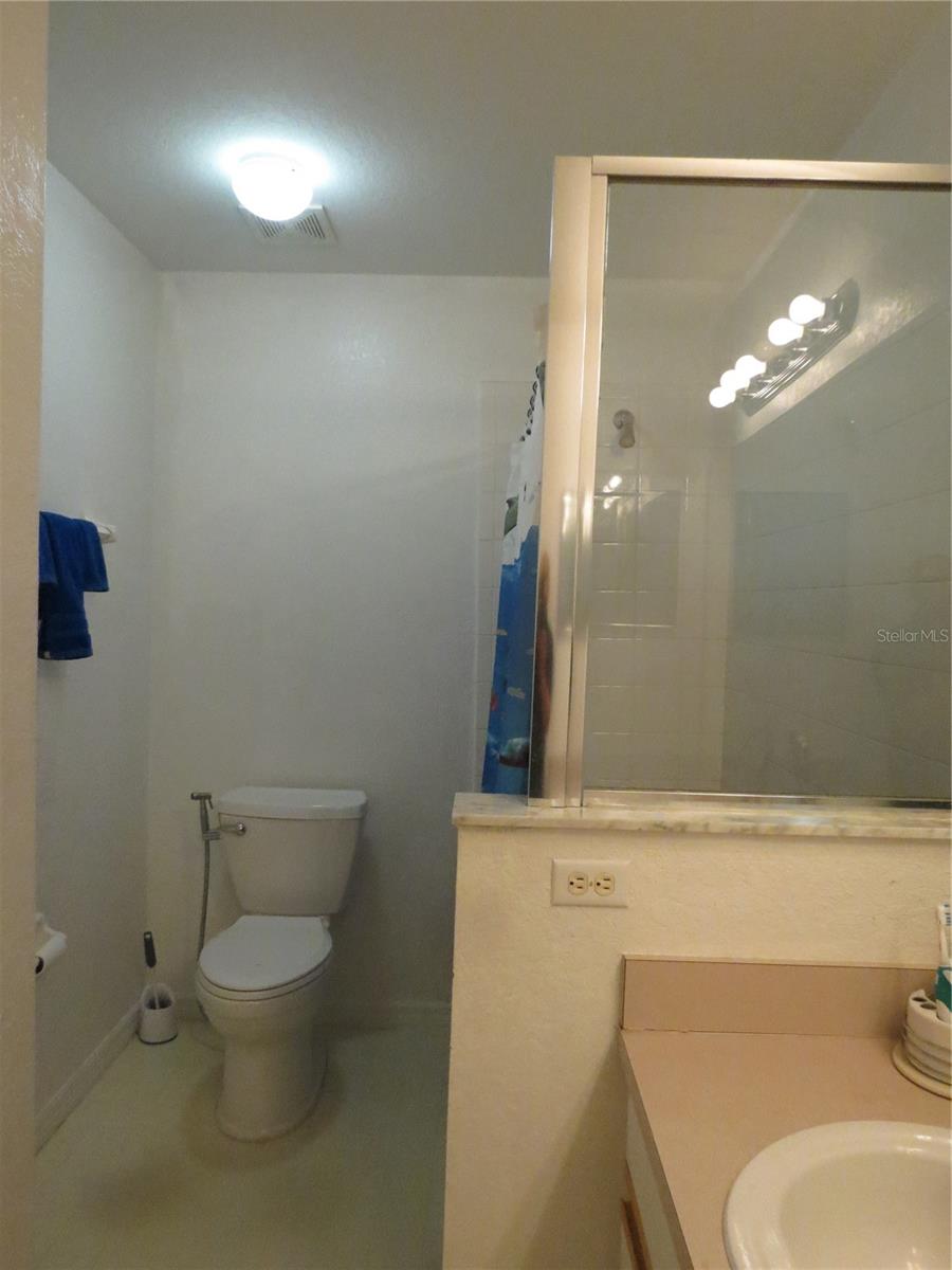 PINEWOOD COUNTRY ESTATES - Residential