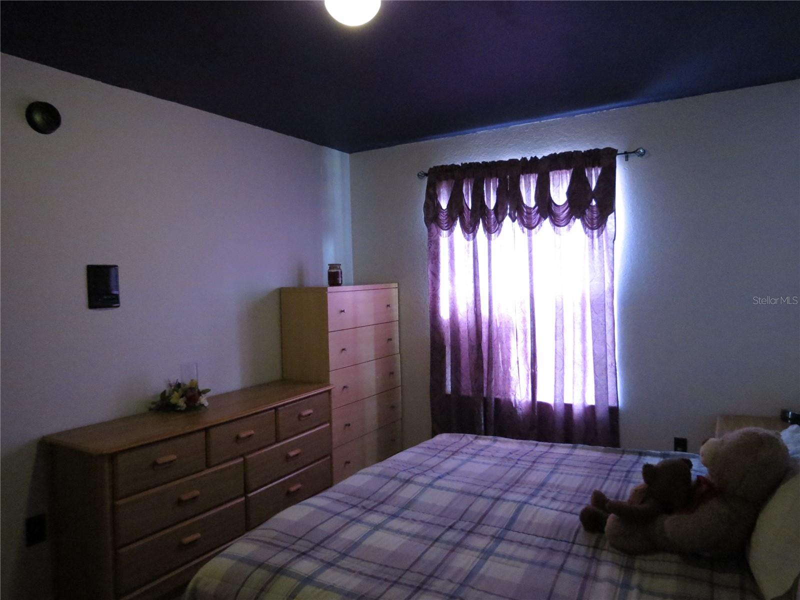 PINEWOOD COUNTRY ESTATES - Residential