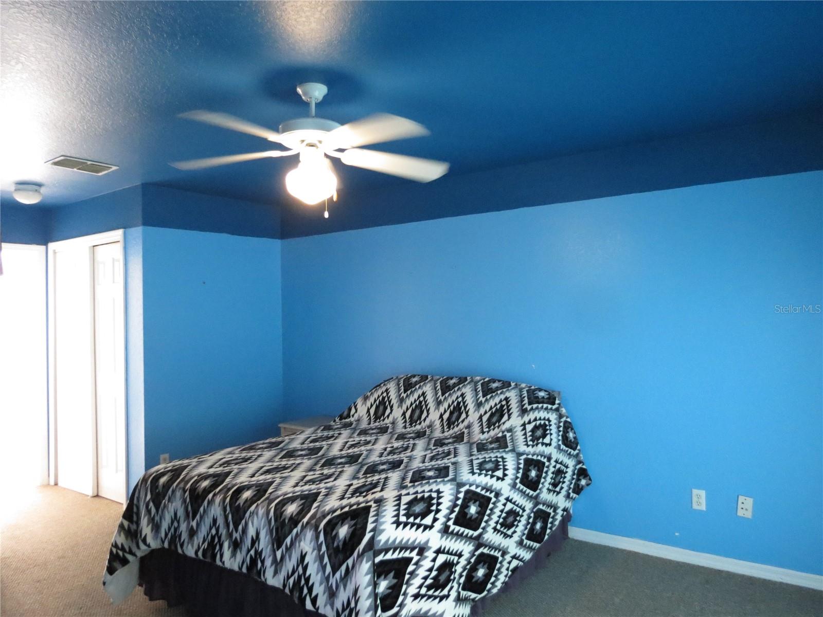 PINEWOOD COUNTRY ESTATES - Residential