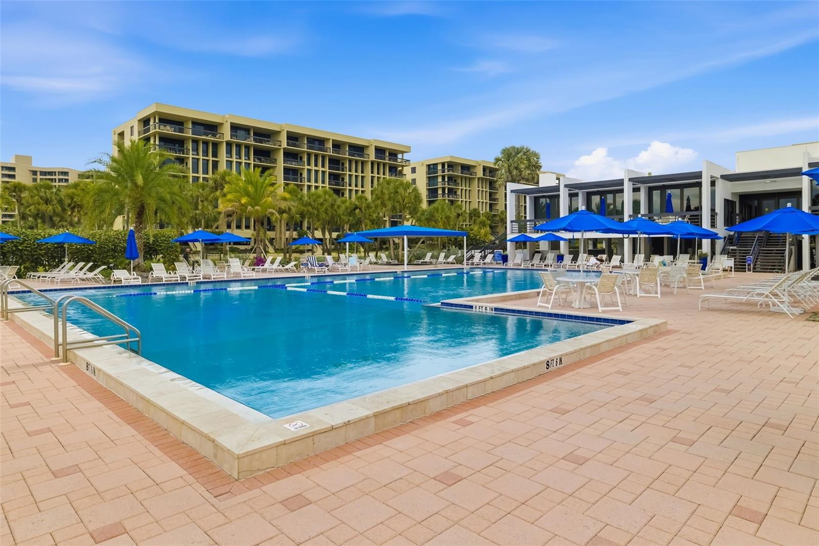 BEACHPLACE - Residential