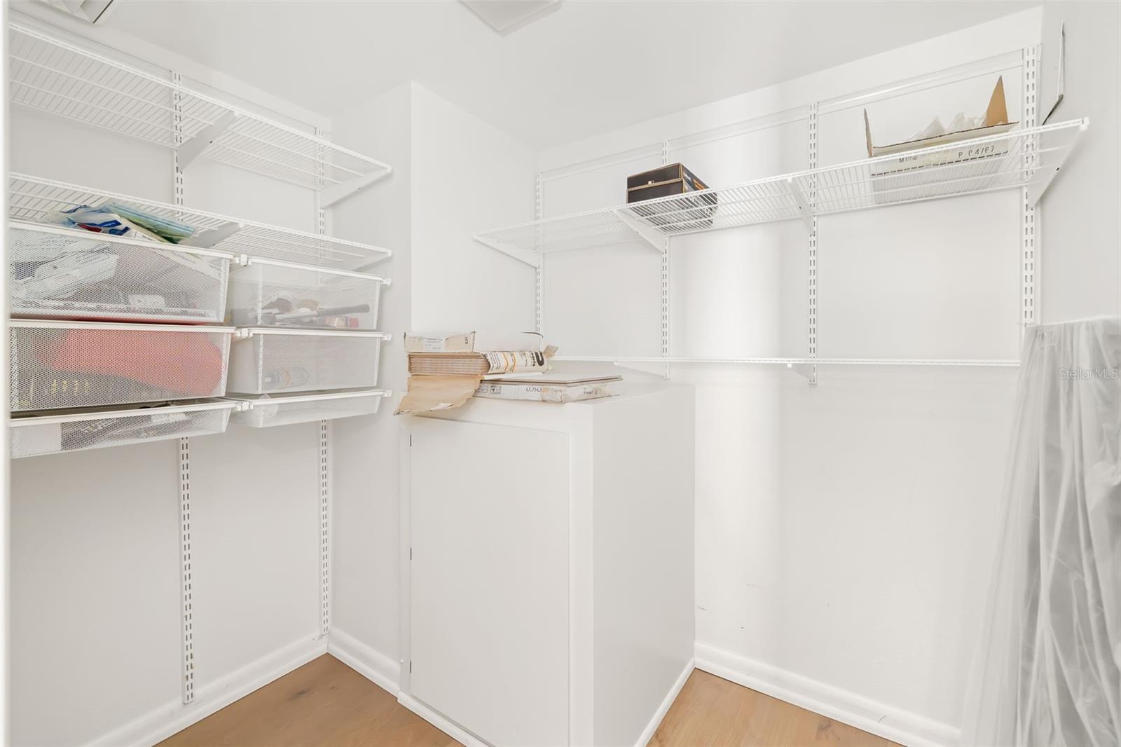 BEACHPLACE - Residential