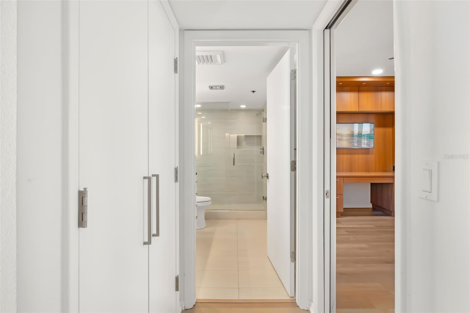 BEACHPLACE - Residential