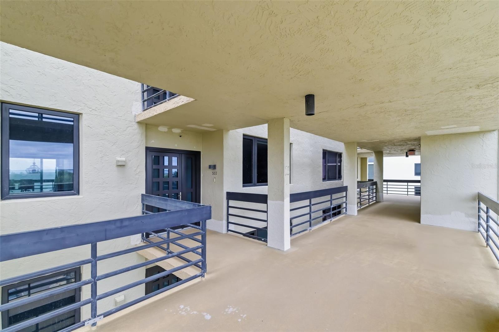 BEACHPLACE - Residential