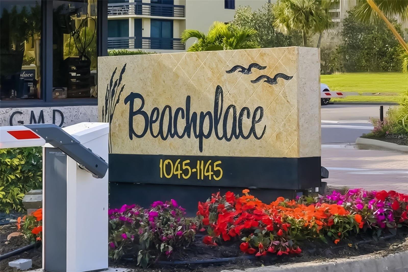 BEACHPLACE - Residential