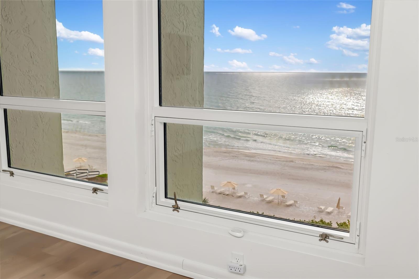 BEACHPLACE - Residential