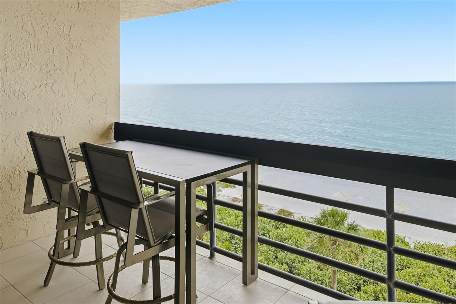 BEACHPLACE - Residential