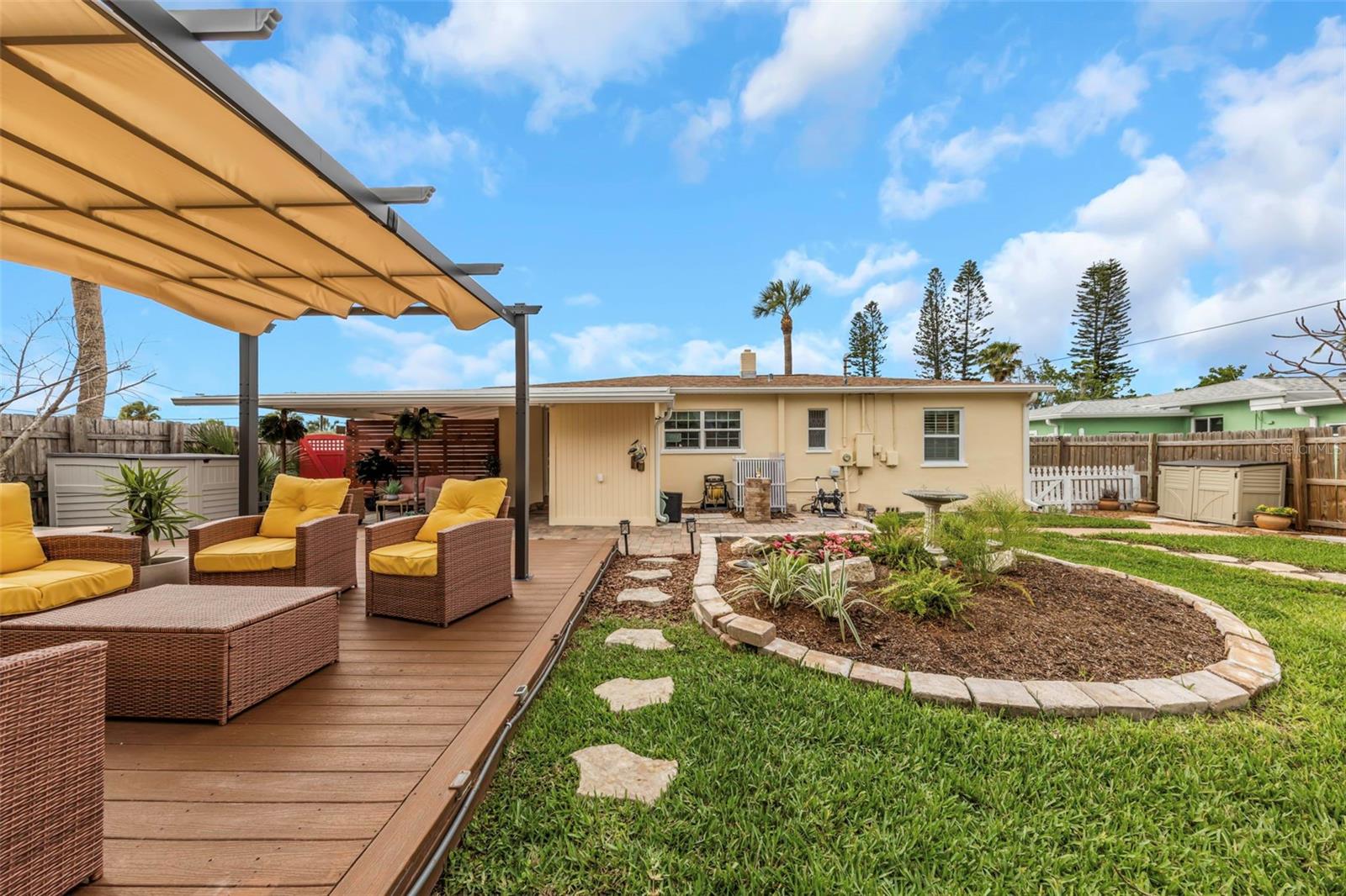 ST PETERSBURG BEACH NORTH UNIT 3 - Residential