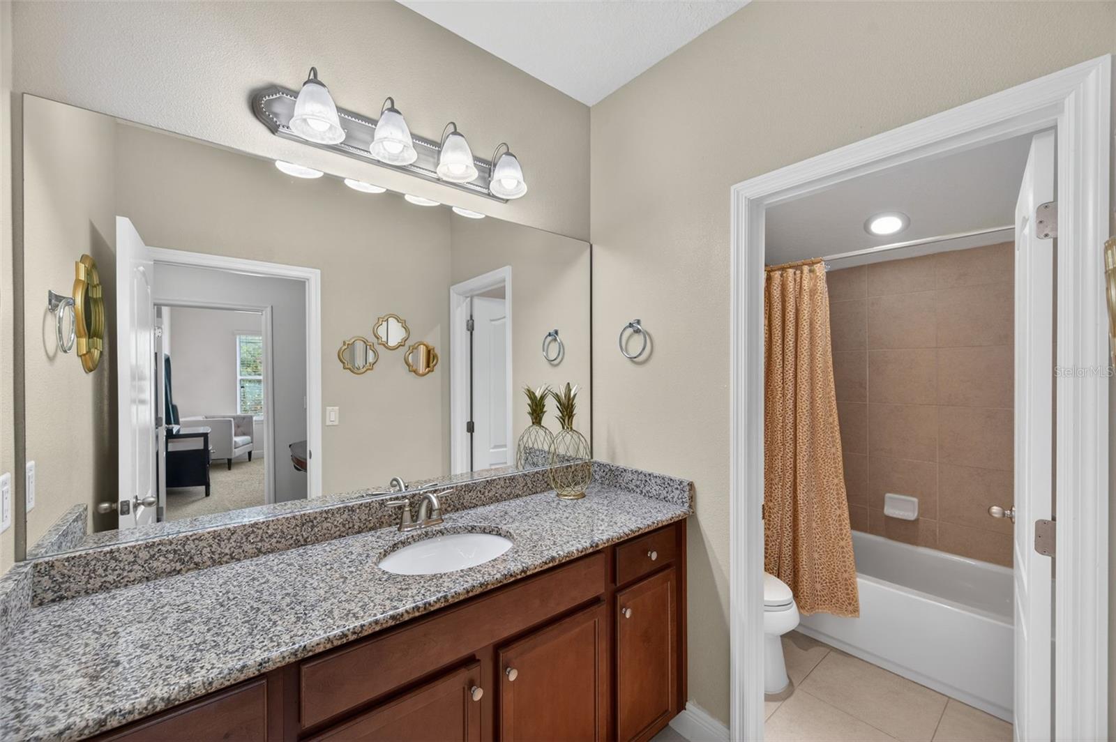 CRENSHAW RESERVE - Residential