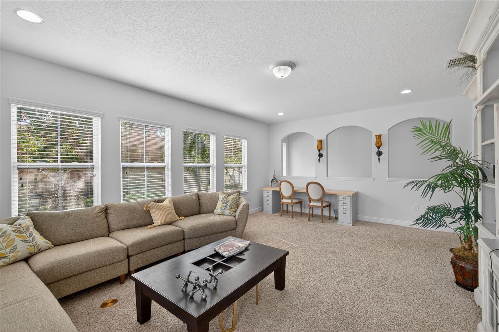 CRENSHAW RESERVE - Residential