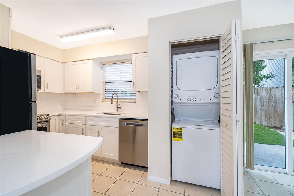 Photo of 508 Highland Avenue #508, Orlando, FL 32801 (MLS # O6439294)