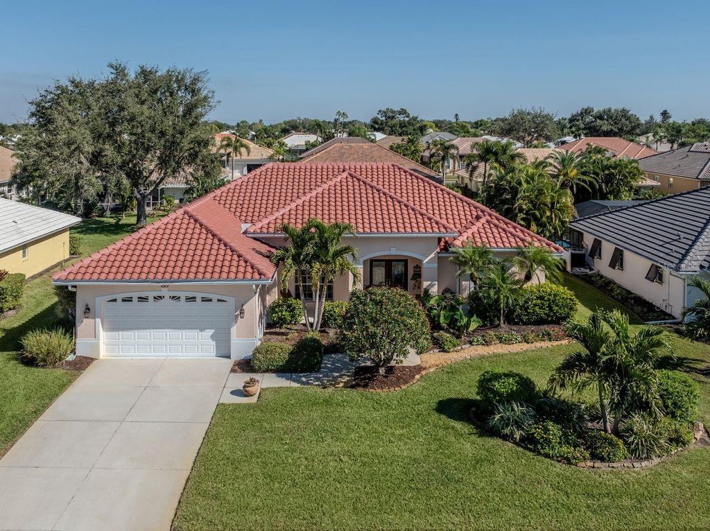 Photo of 529 Lake Of The Woods Drive, Venice, FL 34293 (MLS # N6141643)