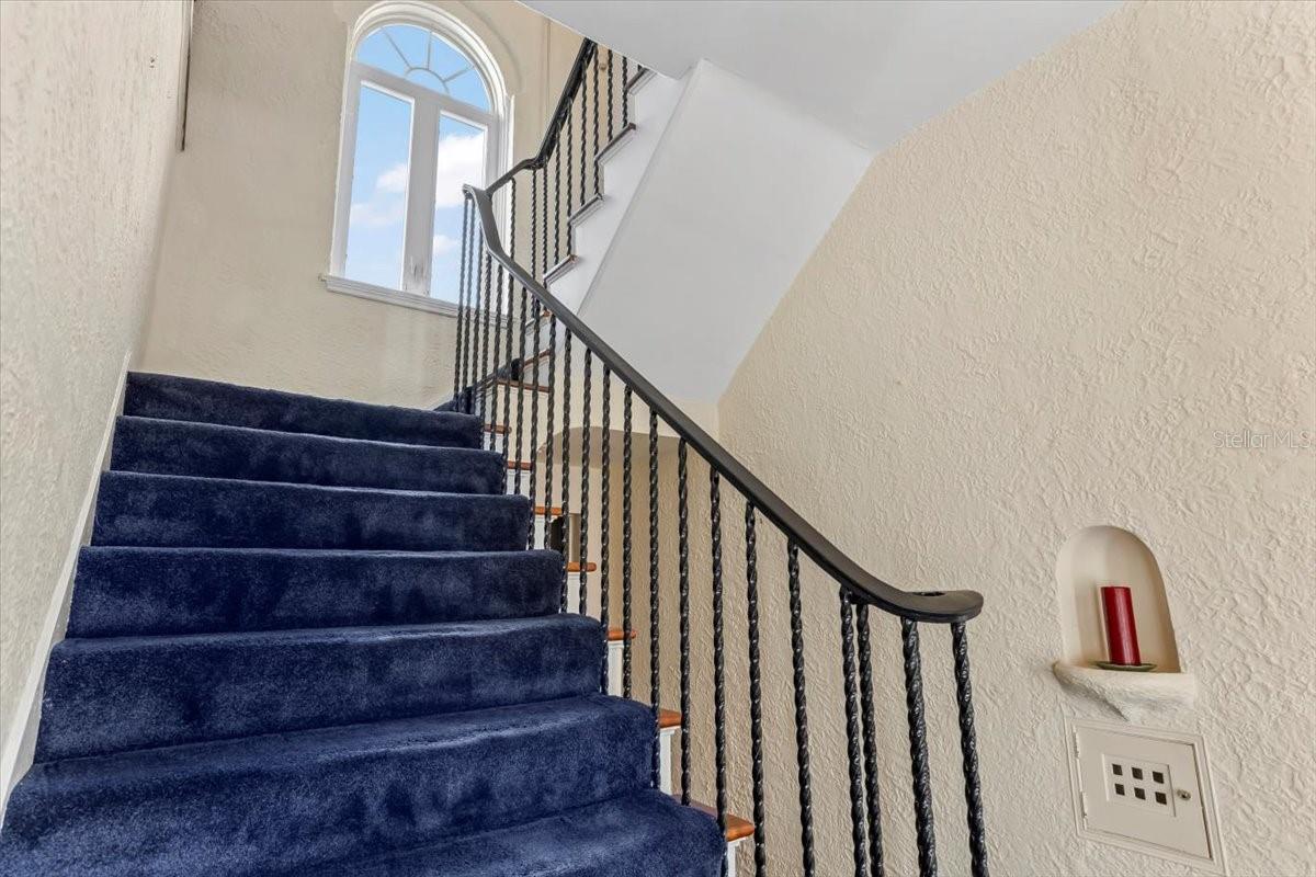 1428 N HALIFAX AVENUE