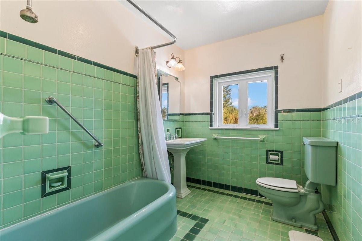 EL PINO PARQUE - Residential