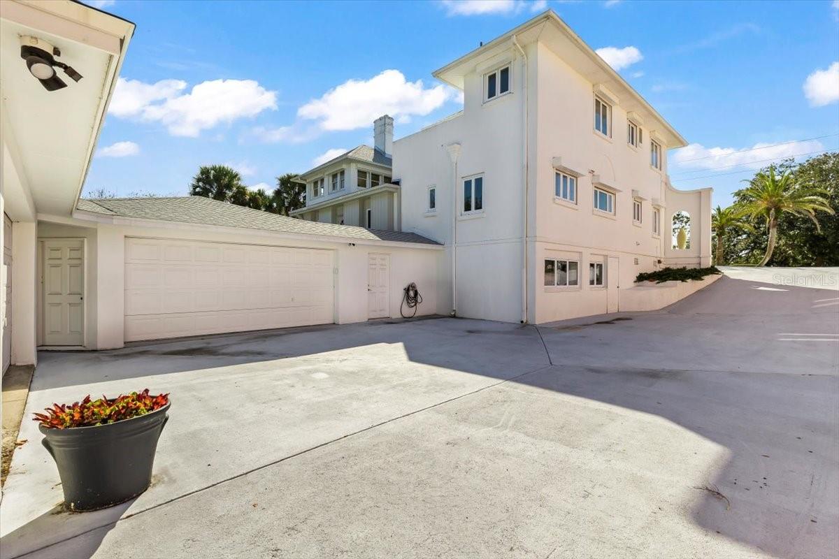 EL PINO PARQUE - Residential