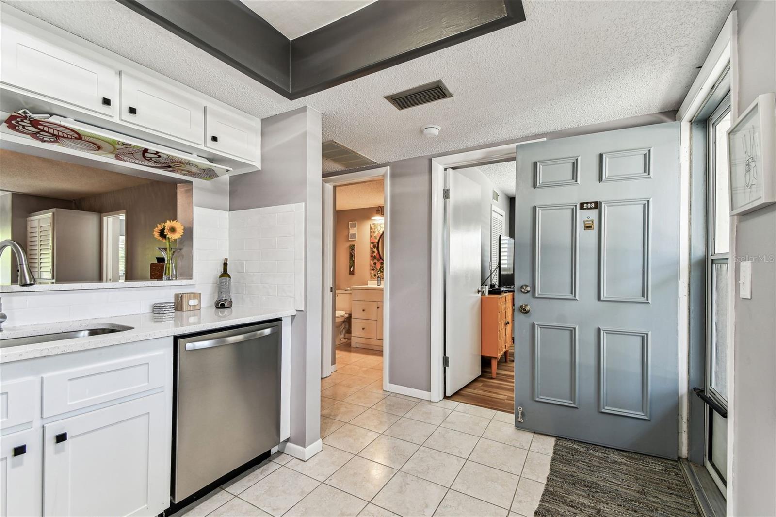 HEATHER LAKE APTS CONDO - Residential Lease