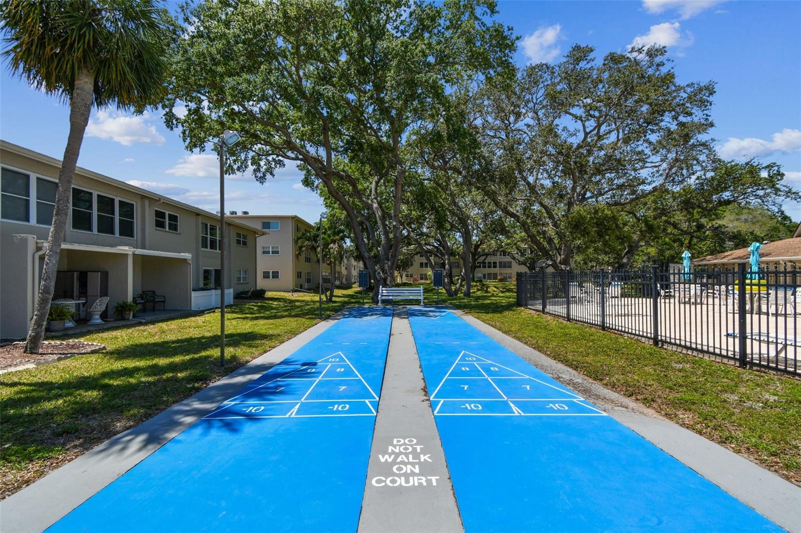 HEATHER LAKE APTS CONDO - Residential Lease