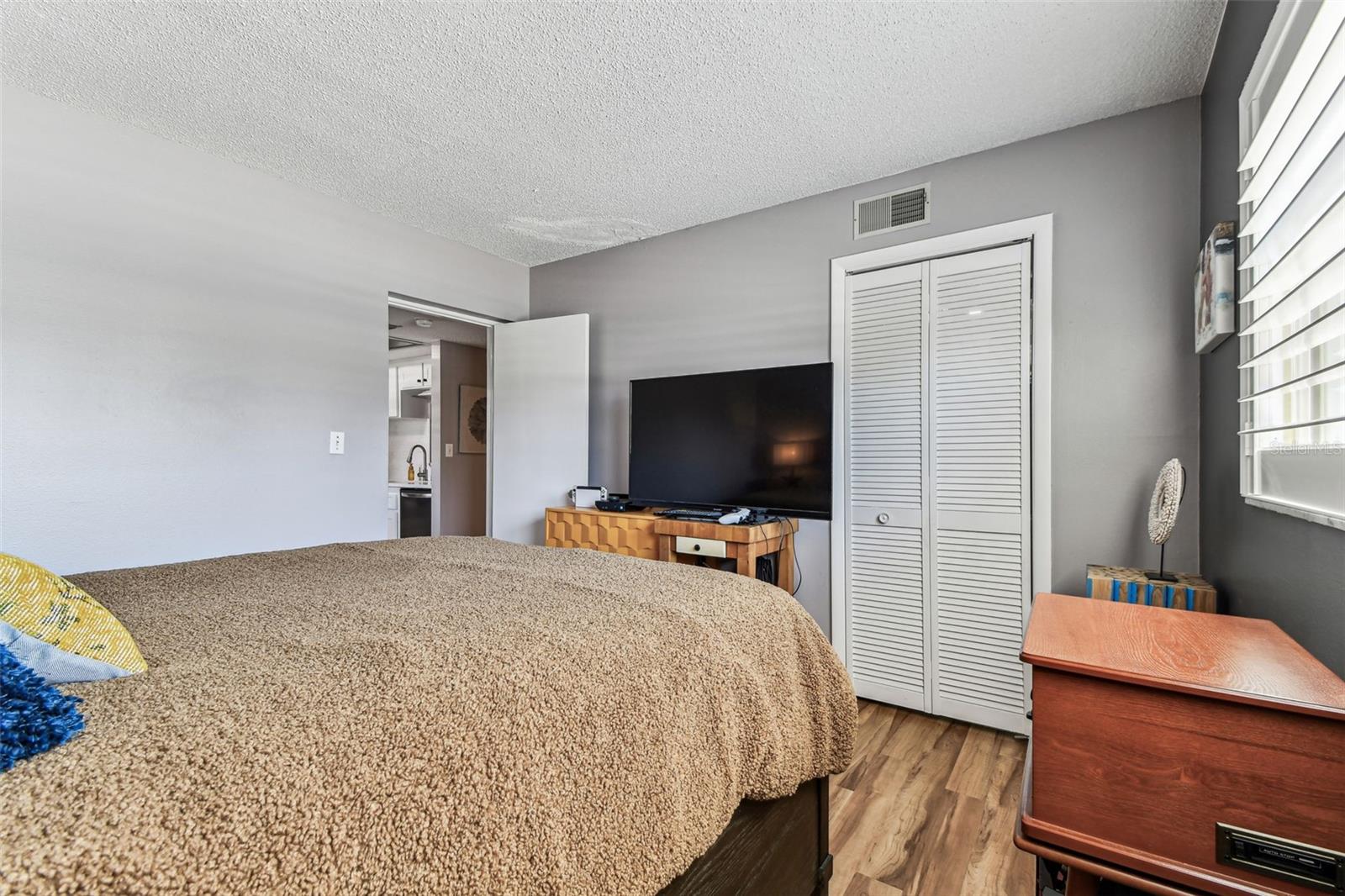 HEATHER LAKE APTS CONDO - Residential Lease