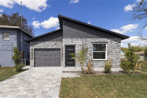 Photo of 1013 Randall Street, Orlando, FL 32805 (MLS # O6346072)