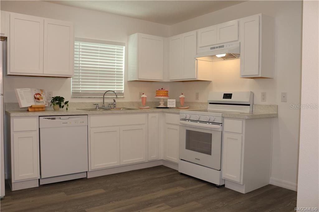 Photo of 9816 N Allison Drive, Dunnellon, FL 34434 (MLS # W7881605)