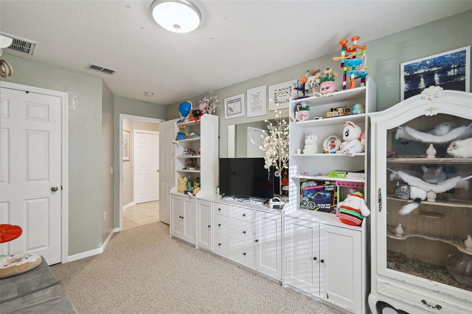 SPRING HILL - Residential