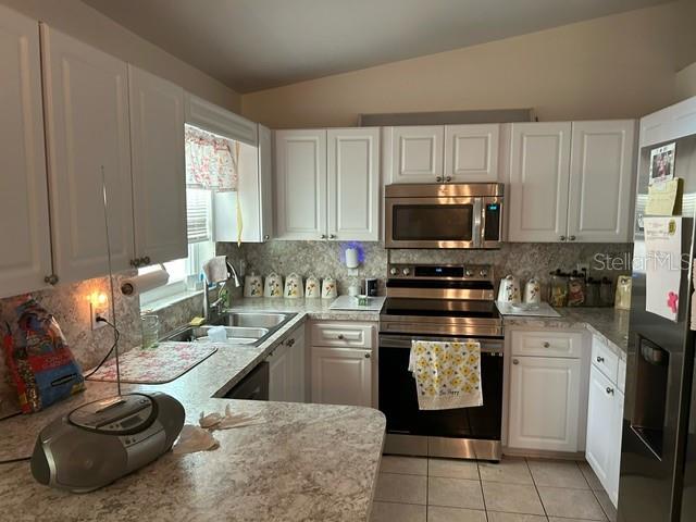 EDGEWATER ESTATE - Residential
