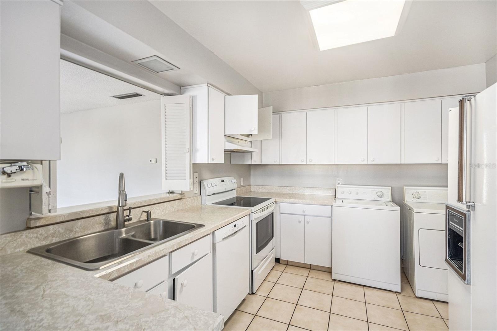 LAKE VILLAS CONDO - Residential