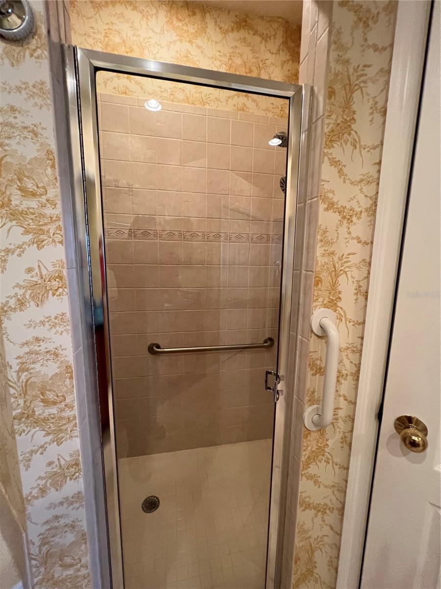 HERON CREEK - Residential Lease