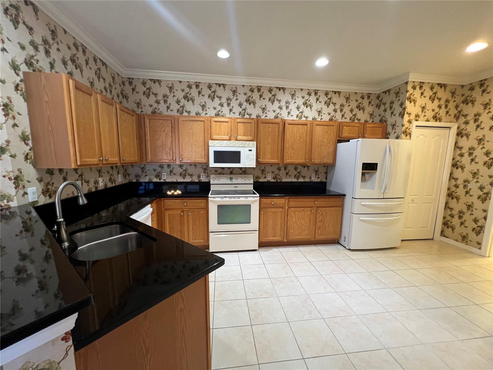 HERON CREEK - Residential Lease