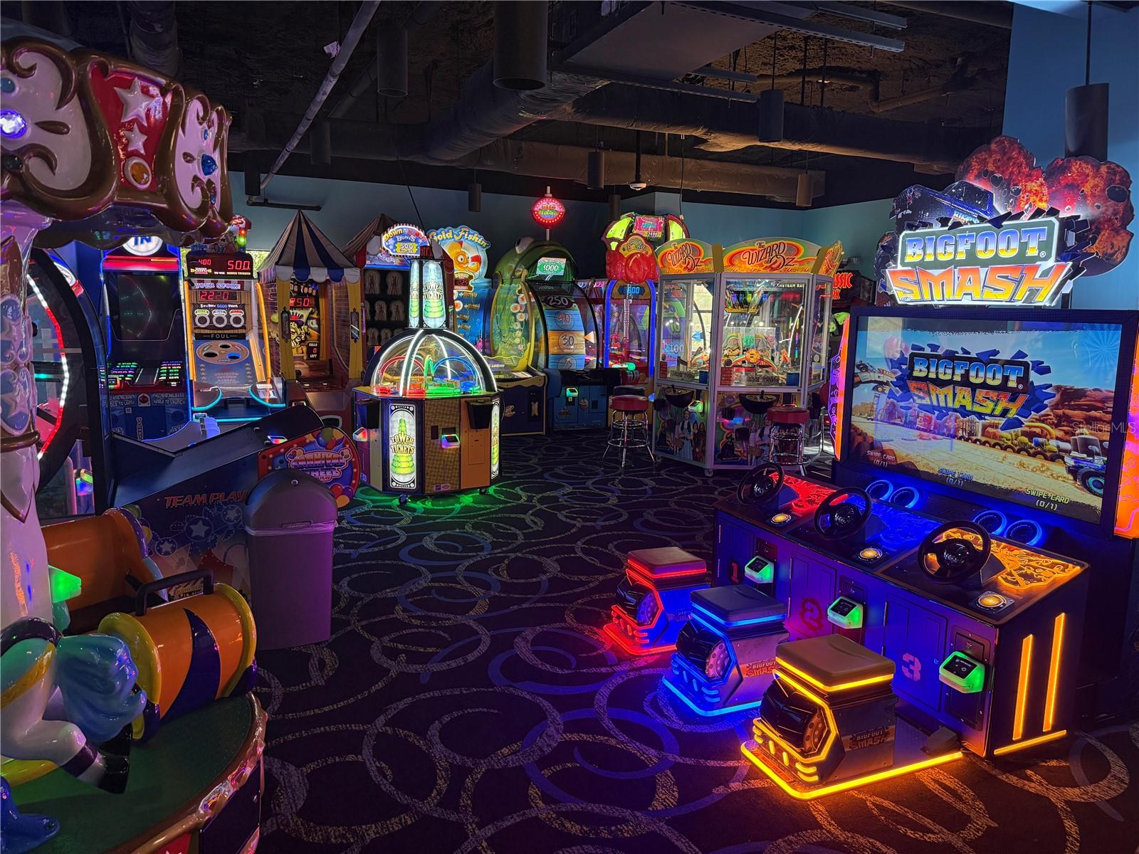 GROVE RESIDENCE & SPA HOTEL CONDO 2 - Residential