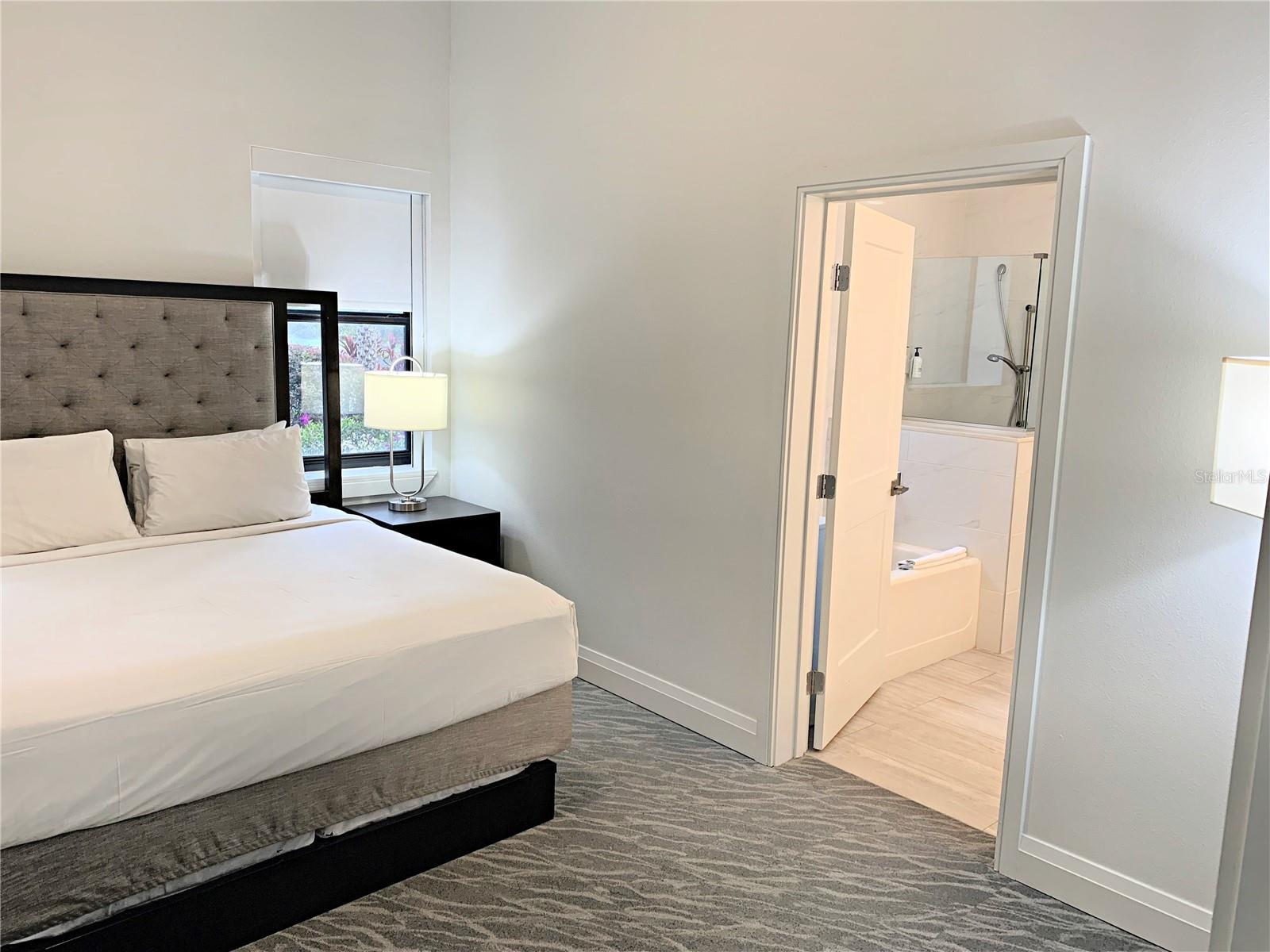 GROVE RESIDENCE & SPA HOTEL CONDO 2 - Residential