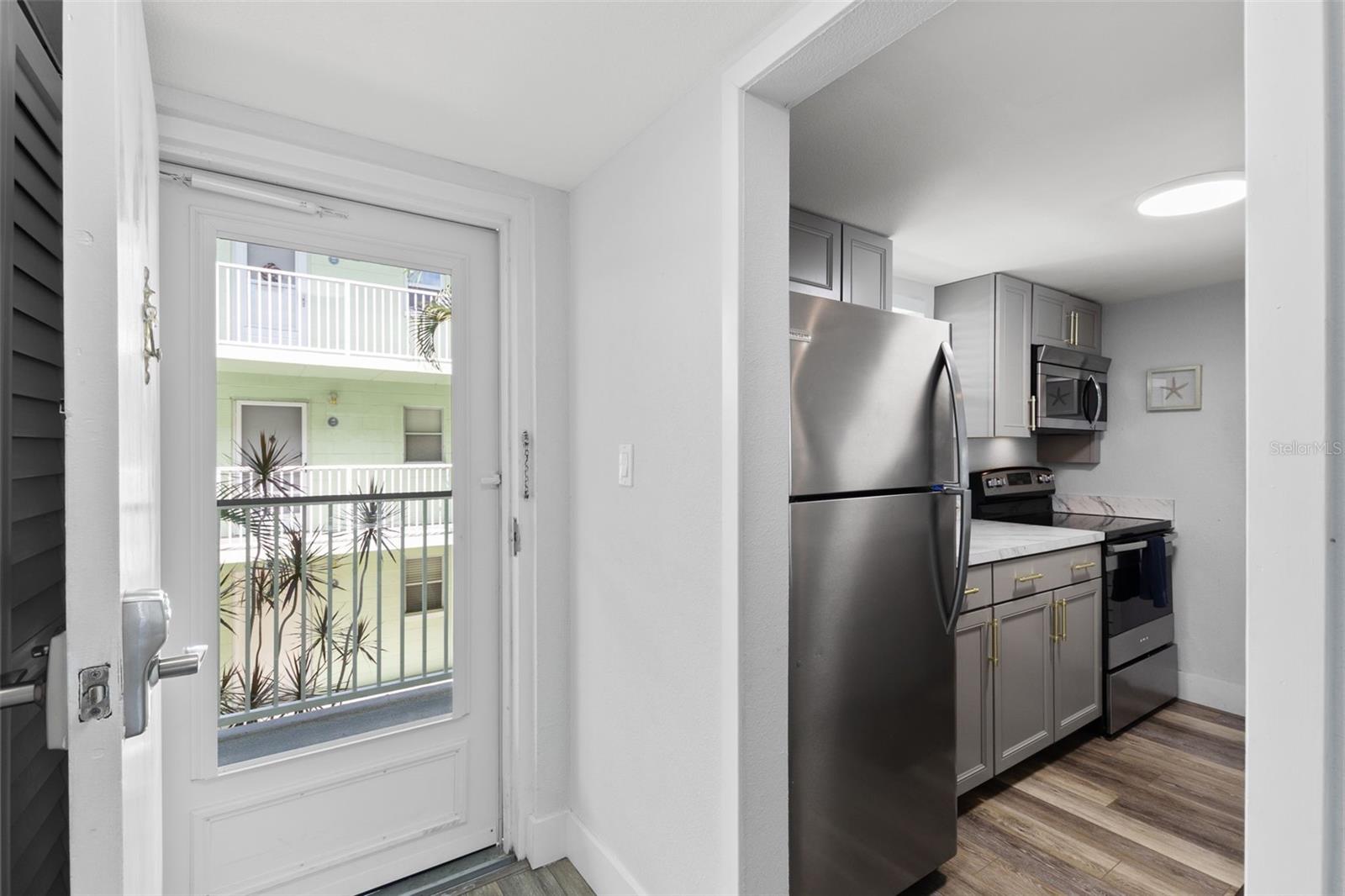 DOLPHIN POINTE OF DUNEDIN CONDO - Residential