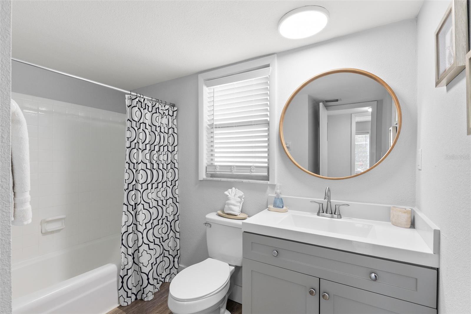 DOLPHIN POINTE OF DUNEDIN CONDO - Residential
