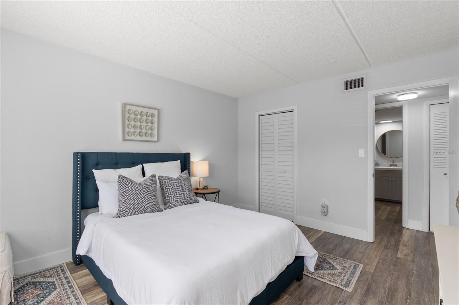 DOLPHIN POINTE OF DUNEDIN CONDO - Residential