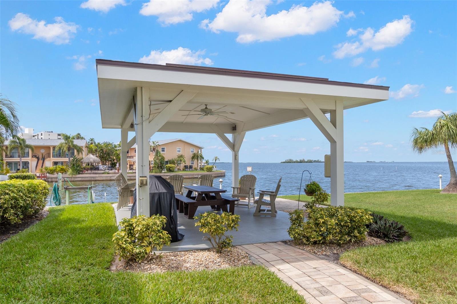 DOLPHIN POINTE OF DUNEDIN CONDO - Residential