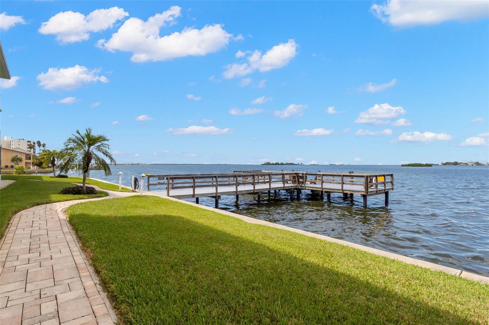 DOLPHIN POINTE OF DUNEDIN CONDO - Residential