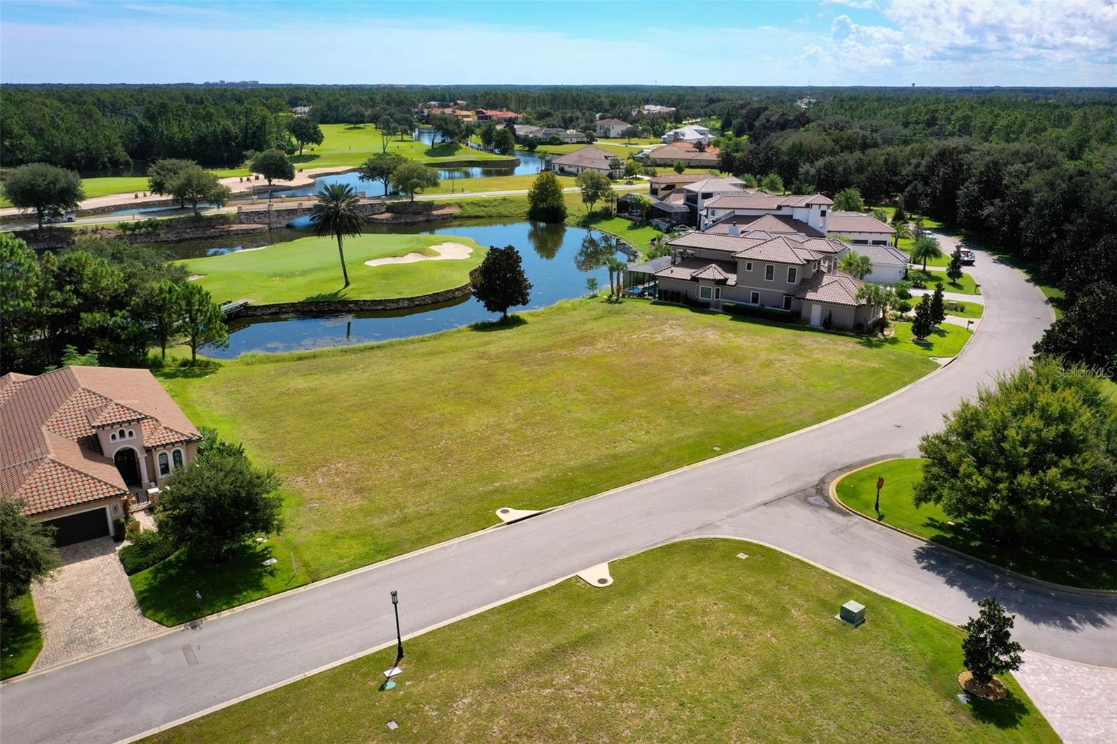 CONSERVATORY/HAMMOCK BEACH - Land