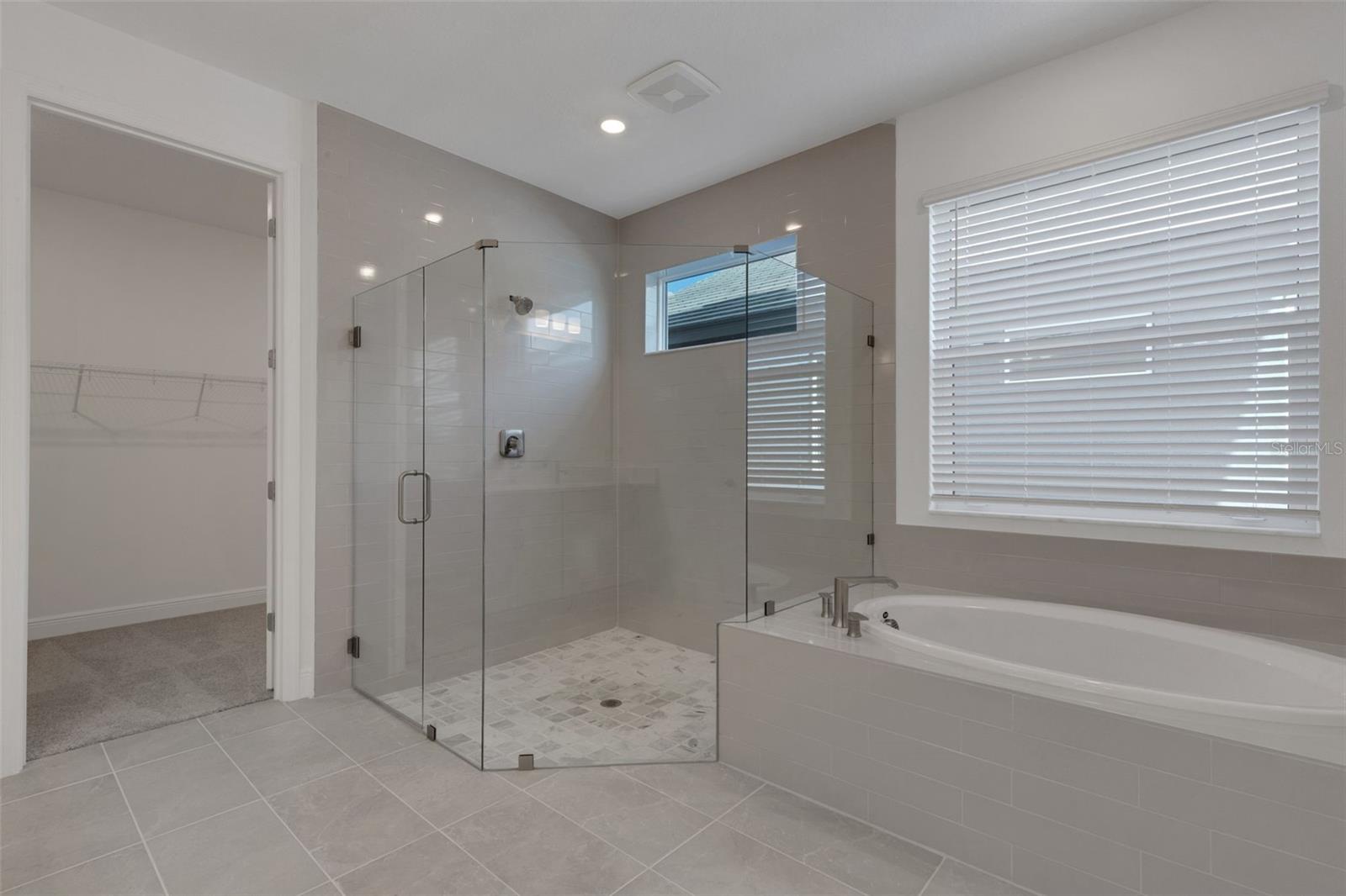 HAWKSTONE - Residential