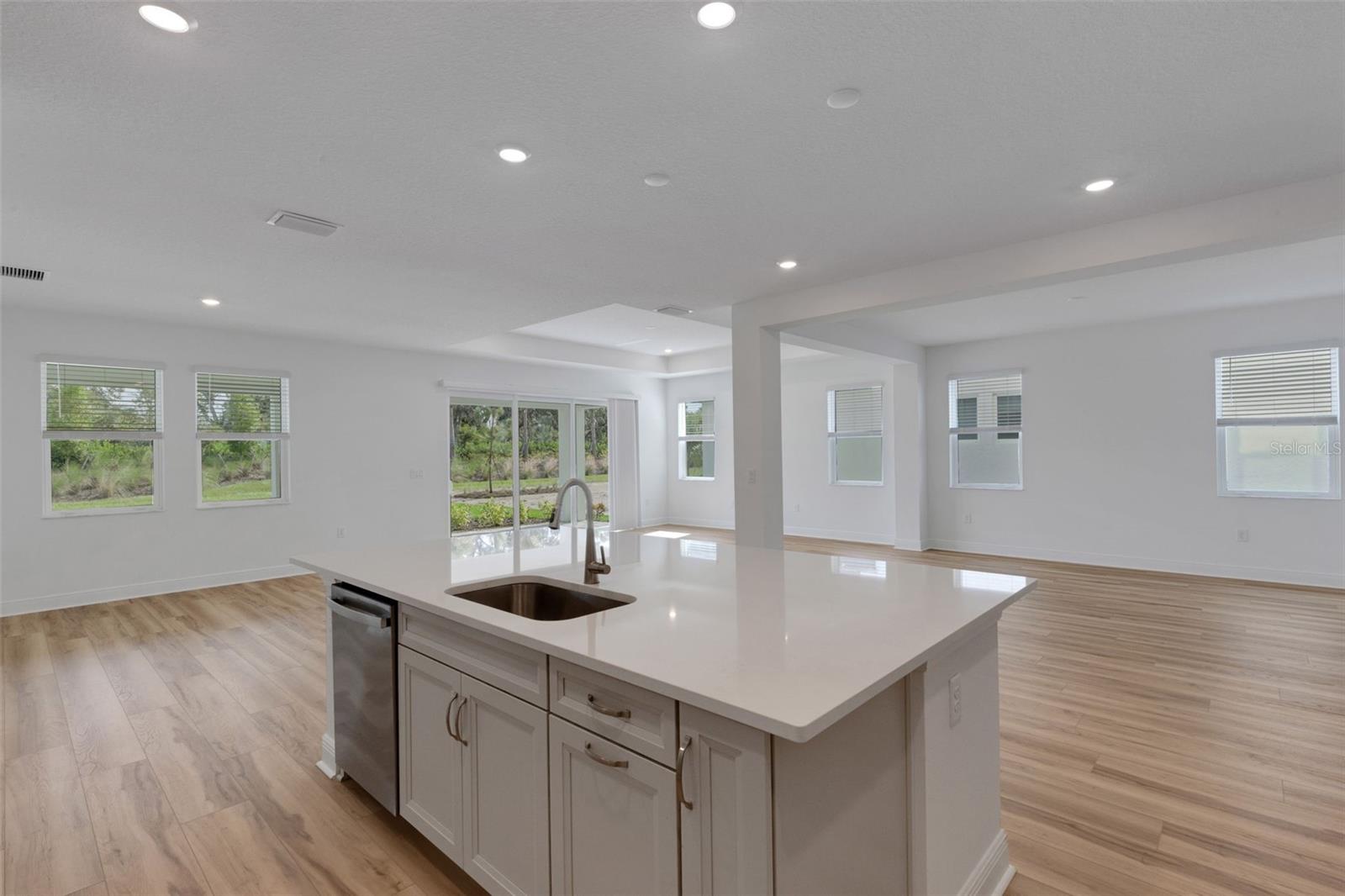 HAWKSTONE - Residential