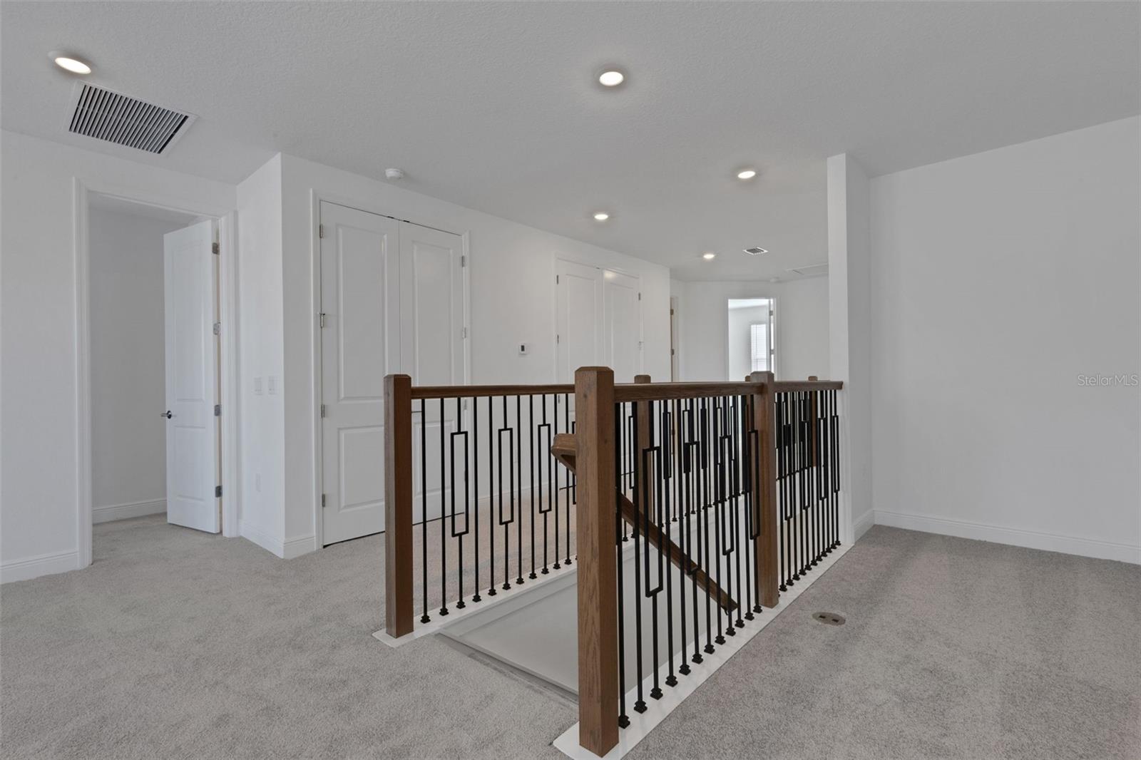 HAWKSTONE - Residential