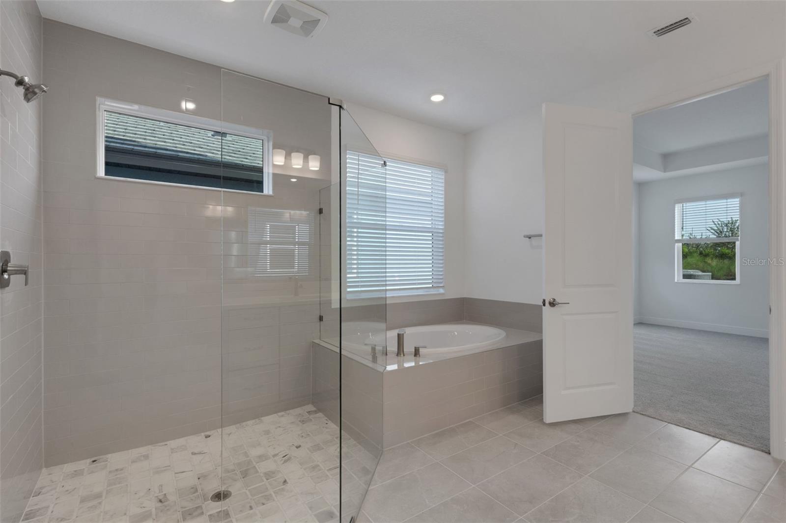 HAWKSTONE - Residential