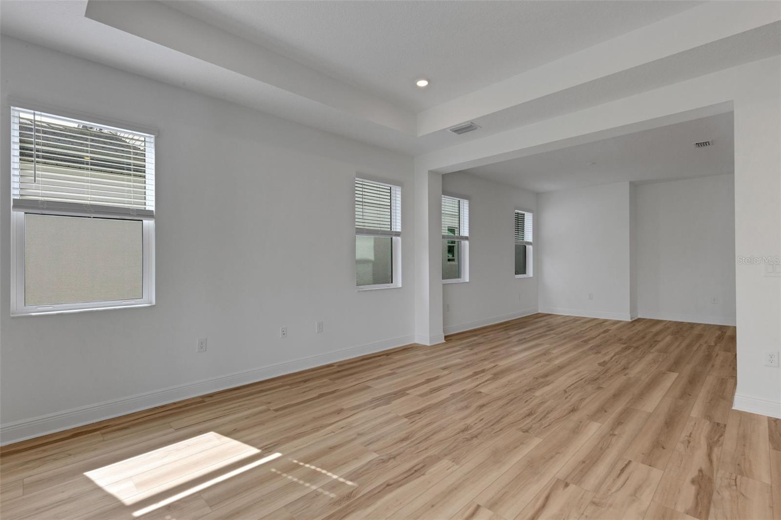 HAWKSTONE - Residential