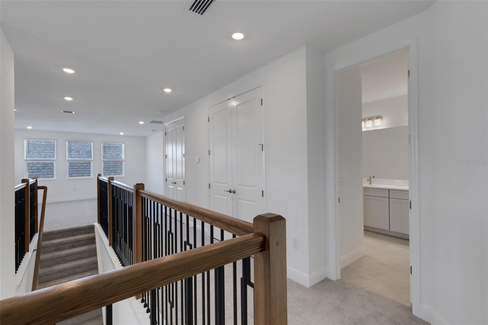 HAWKSTONE - Residential