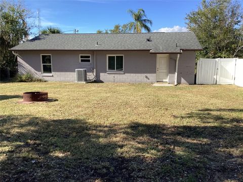 A home in EUSTIS