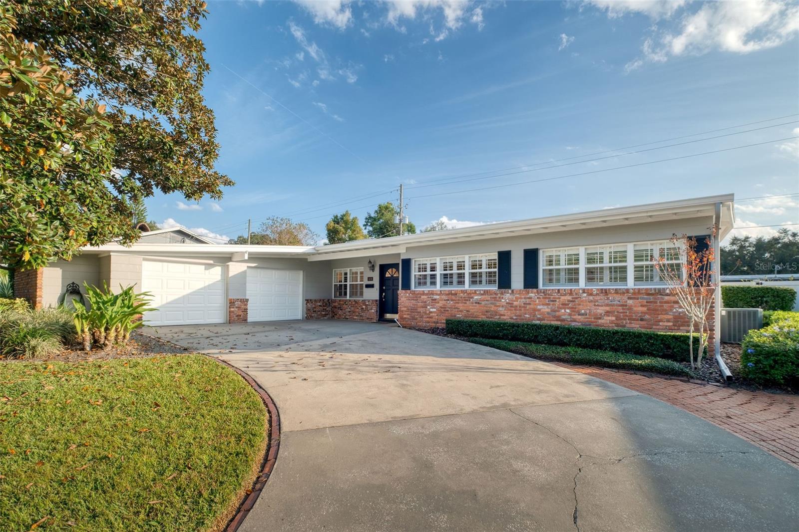 BEL AIR HILLS - Residential