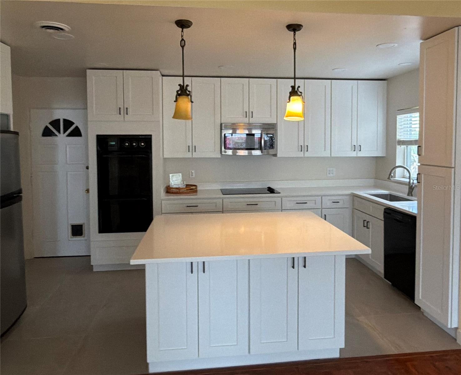 1806 PEPPERIDGE DRIVE