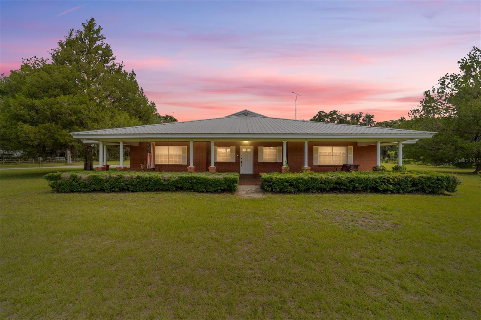 2285 W HIGHWAY 318
