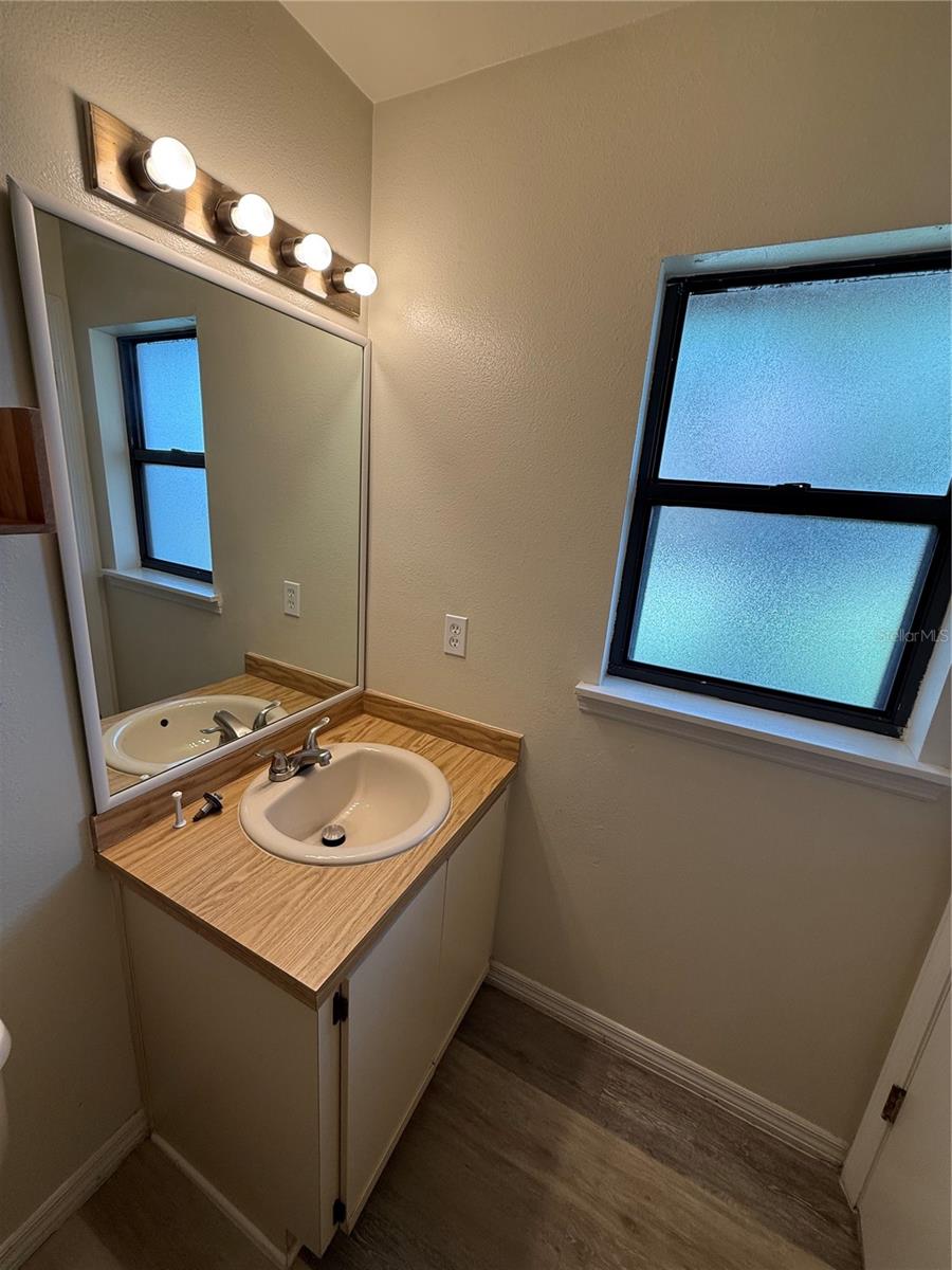 TOWNHOMES WINTER GARDEN - Residential