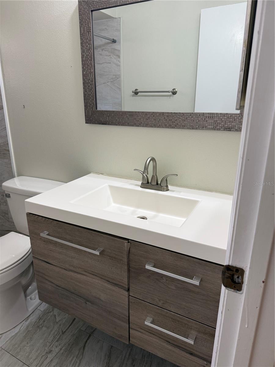 TOWNHOMES WINTER GARDEN - Residential